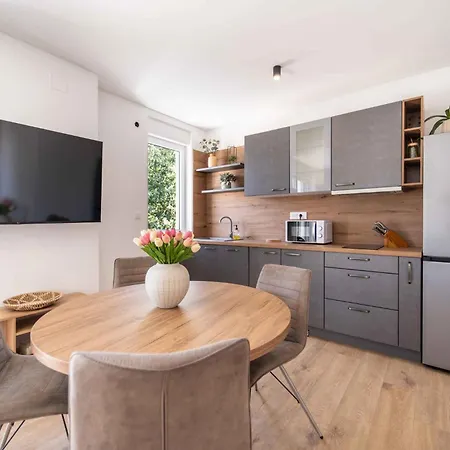 Apartment In 8184 Biograd Na Moru