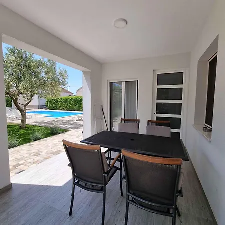 In 8184 * Biograd na Moru