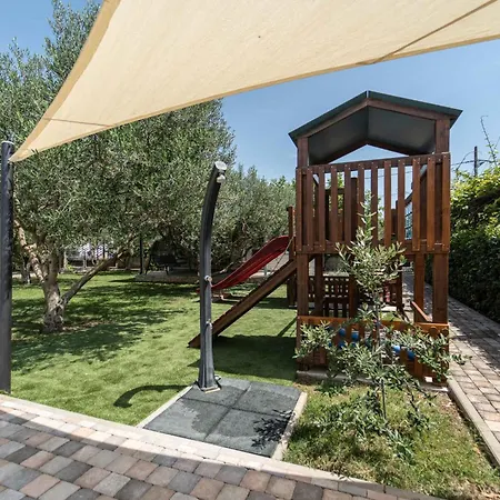 In 8184 *